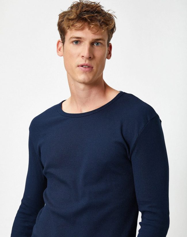 Cotton Crew Neck Long Sleeve T-Shirt — изображение 2