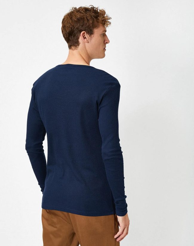 Cotton Crew Neck Long Sleeve T-Shirt — изображение 4